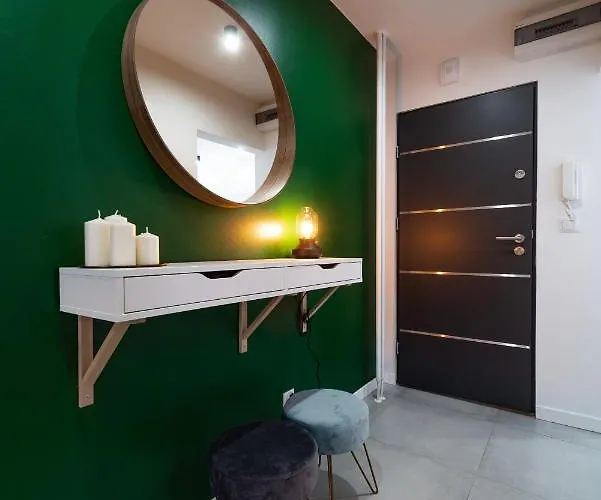 Lisowski Centrum Goszczynskiego * זקופאנה